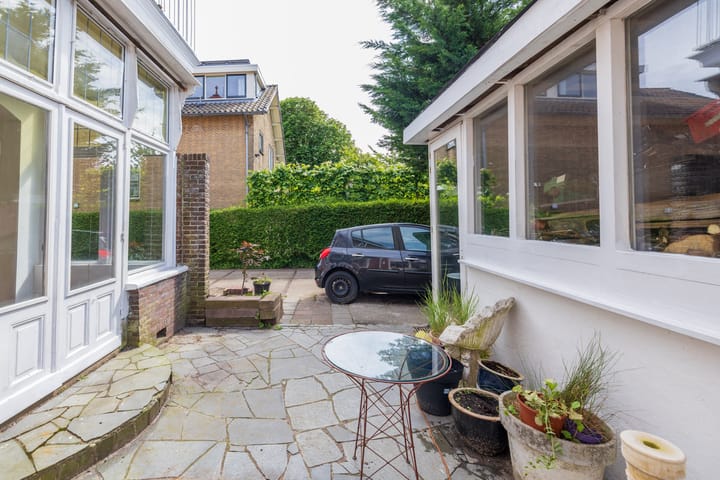 Photo 75 of Weeresteinstraat 129