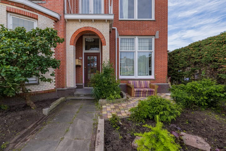 Photo 77 of Weeresteinstraat 129