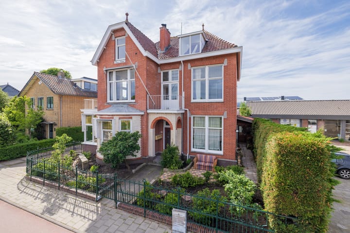 Photo 80 of Weeresteinstraat 129