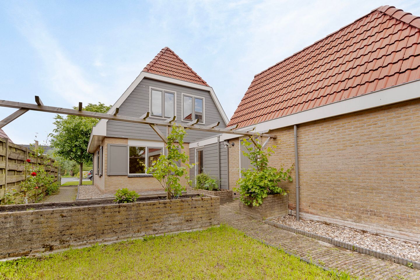 Foto 20 van Straatweg 48