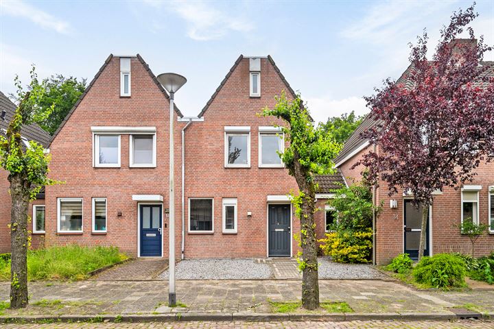 View photo 28 of Hazestraat 16