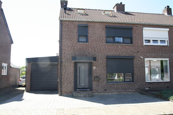 View photo 2 of Karel Doormanstraat 68