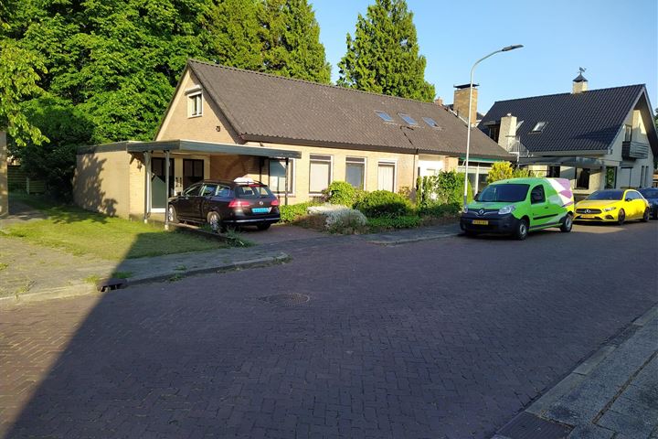 Bekijk foto 1 van Violenstraat 47