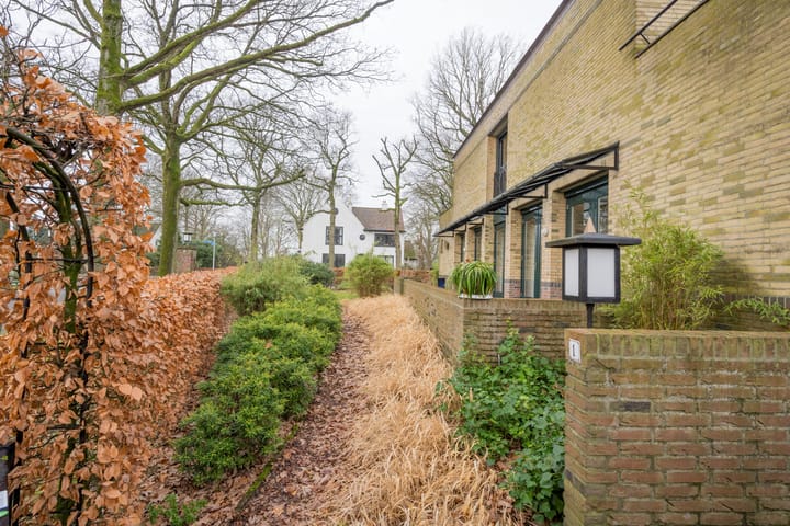 Foto 7 van Schothorsterlaan 1