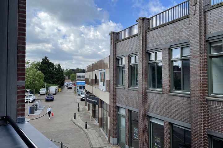 Bekijk foto 19 van Kanaalstraat 64-A