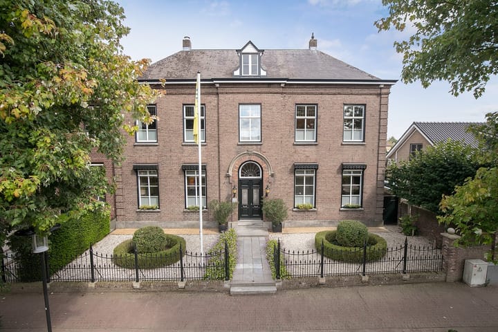 Photo 1 of Pastoor Jansenstraat 1-A