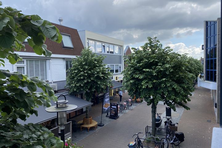 Bekijk foto 20 van Kanaalstraat 64-B