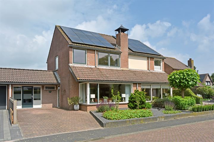 View photo of Heinestraat 17