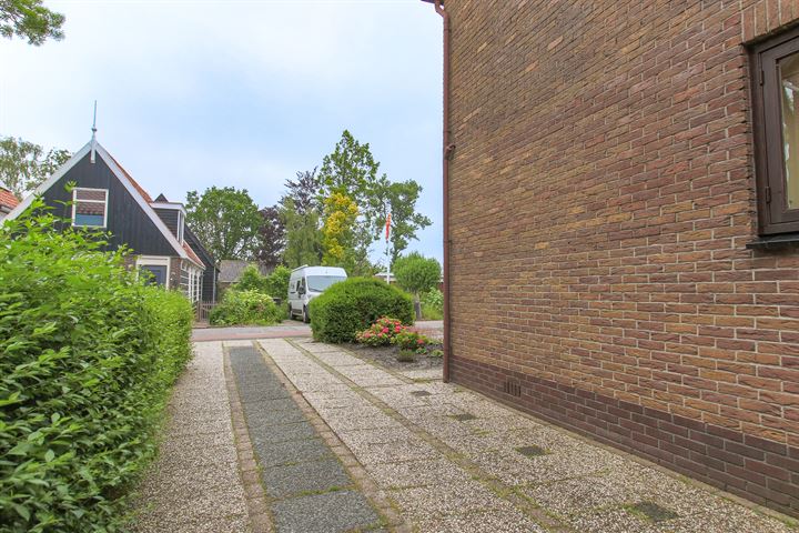 Bekijk foto 23 van Westeinde 131