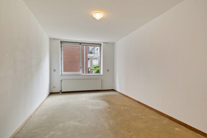 Foto 24 van Kesteloostraat 3