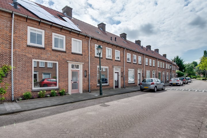 Bekijk foto 1 van Rembrandtstraat 19