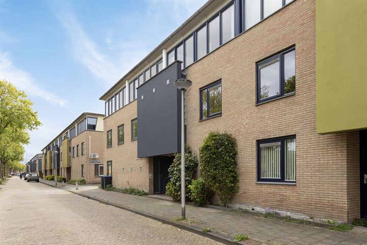 Bekijk foto 35 van Beb Vuykstraat 14