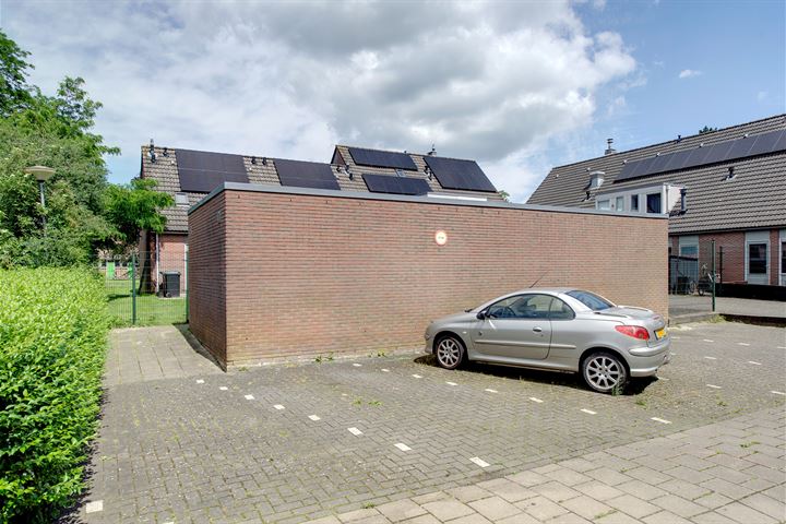 Bekijk foto 5 van van Neckstraat 50