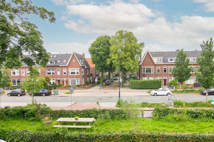 View photo 38 of Zaanenstraat 32