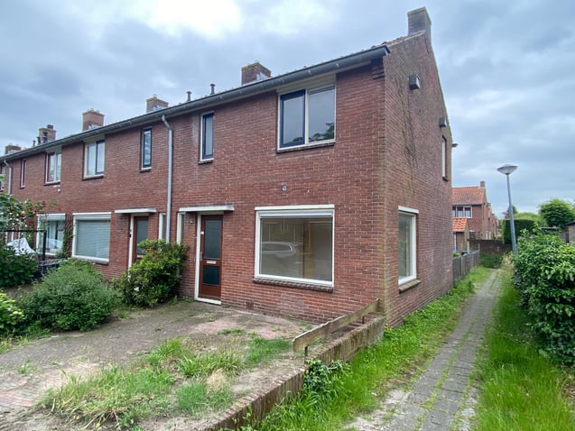 undefined main image