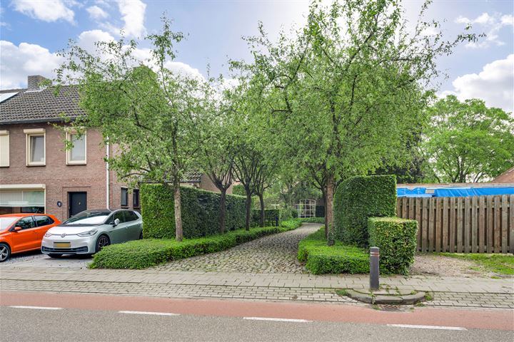 View photo 39 of Antoniusstraat 4