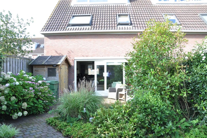 Bekijk foto 15 van Dillestraat 1