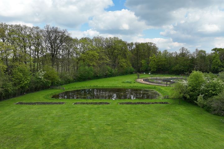 Bekijk foto 107 van Beukerweg 50