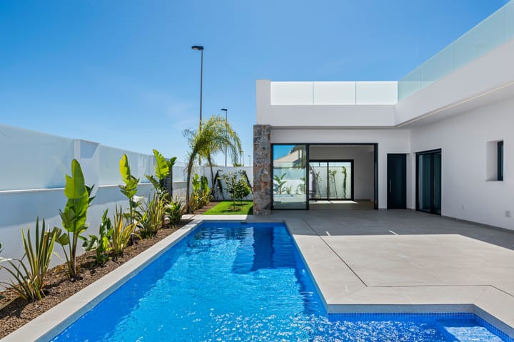 Foto 4 van Calle Isla de Fernando Poo 35