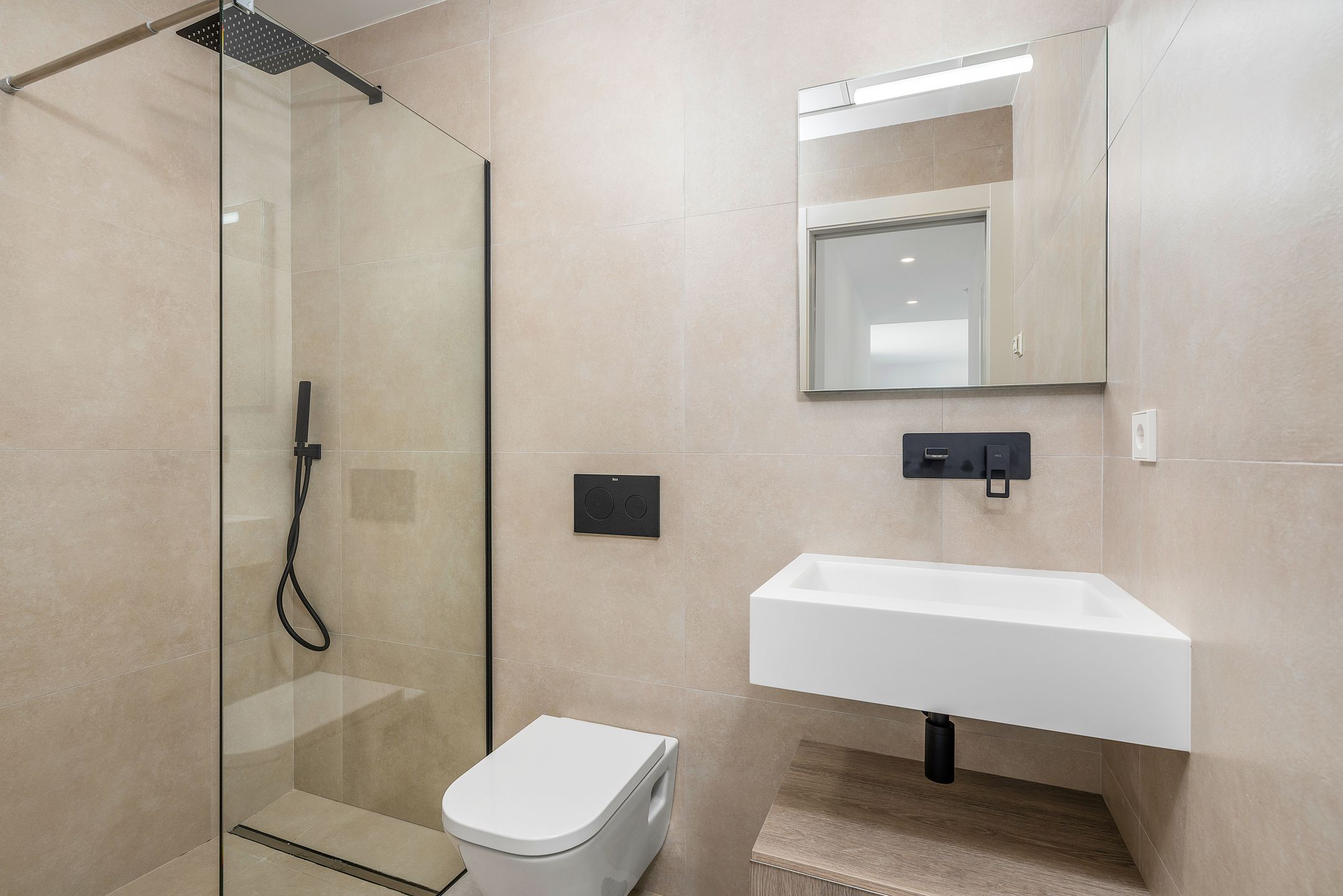 Foto 21 van Calle Isla de Fernando Poo 35