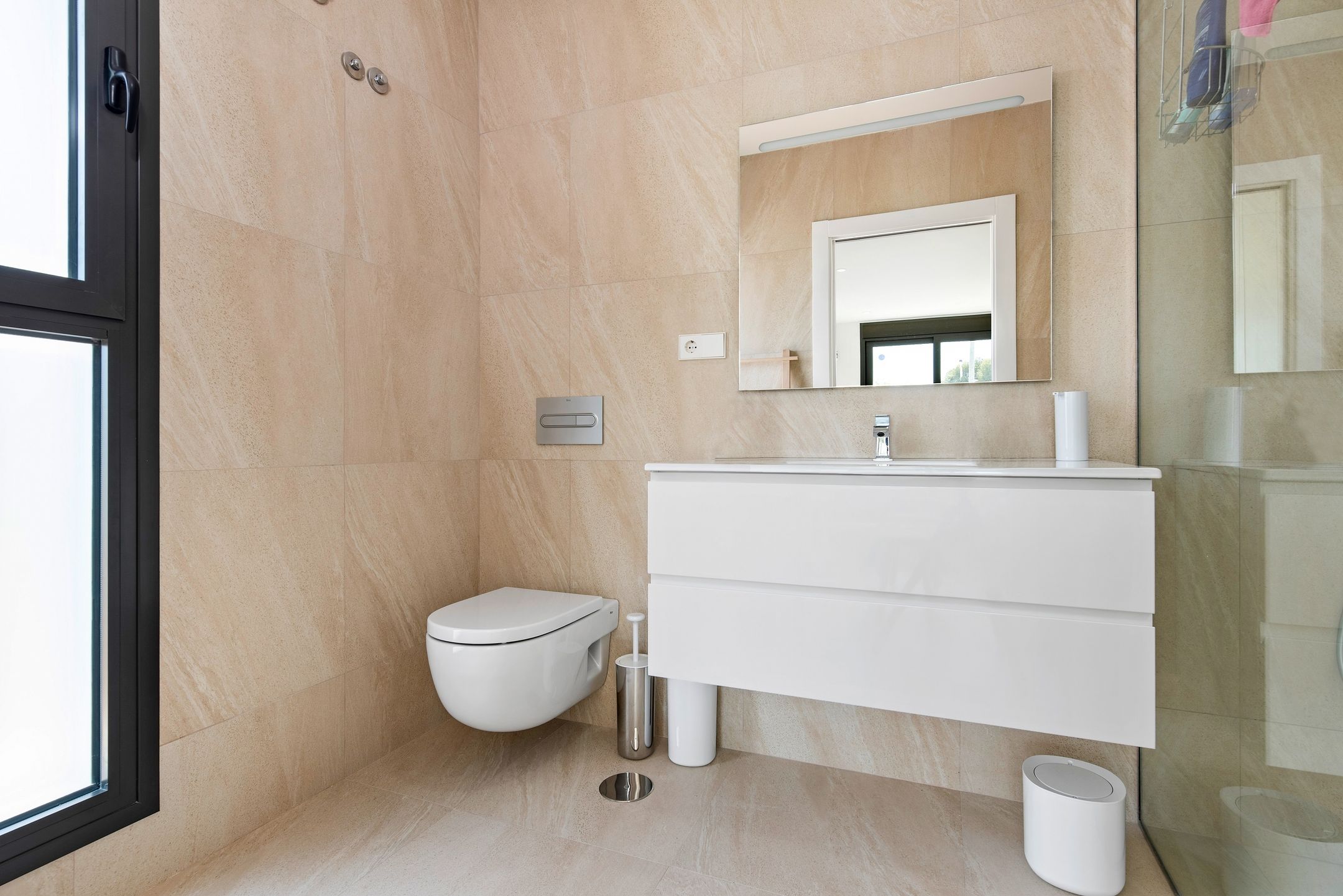 Foto 63 van Calle Isla de Fernando Poo 35