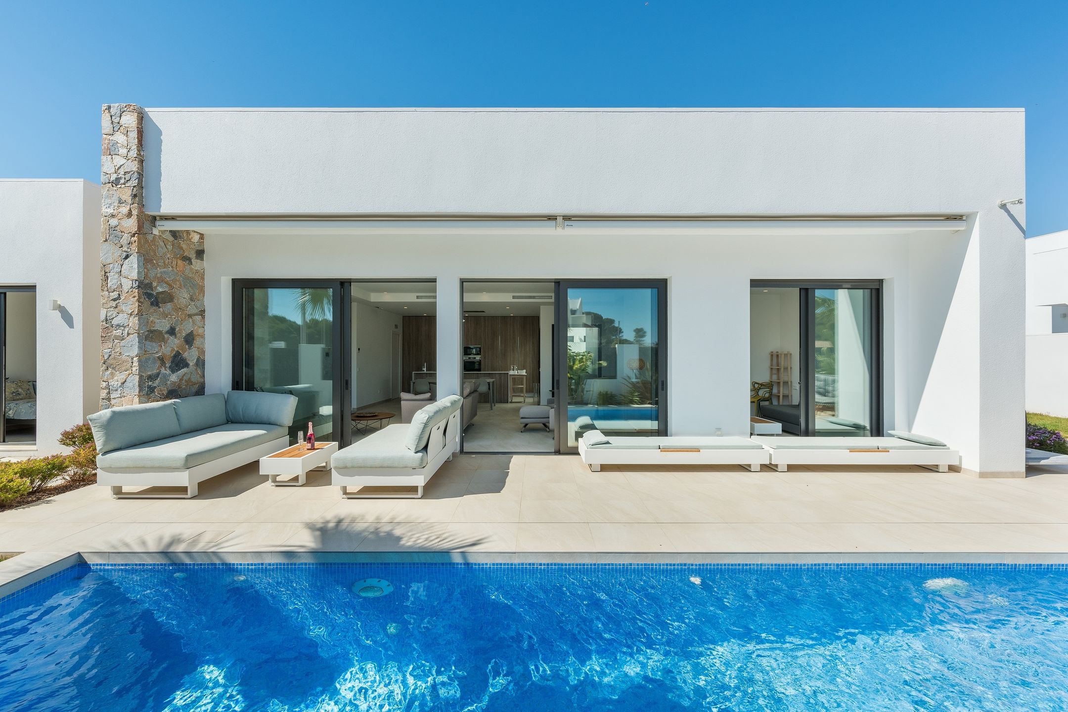 Foto 66 van Calle Isla de Fernando Poo 35