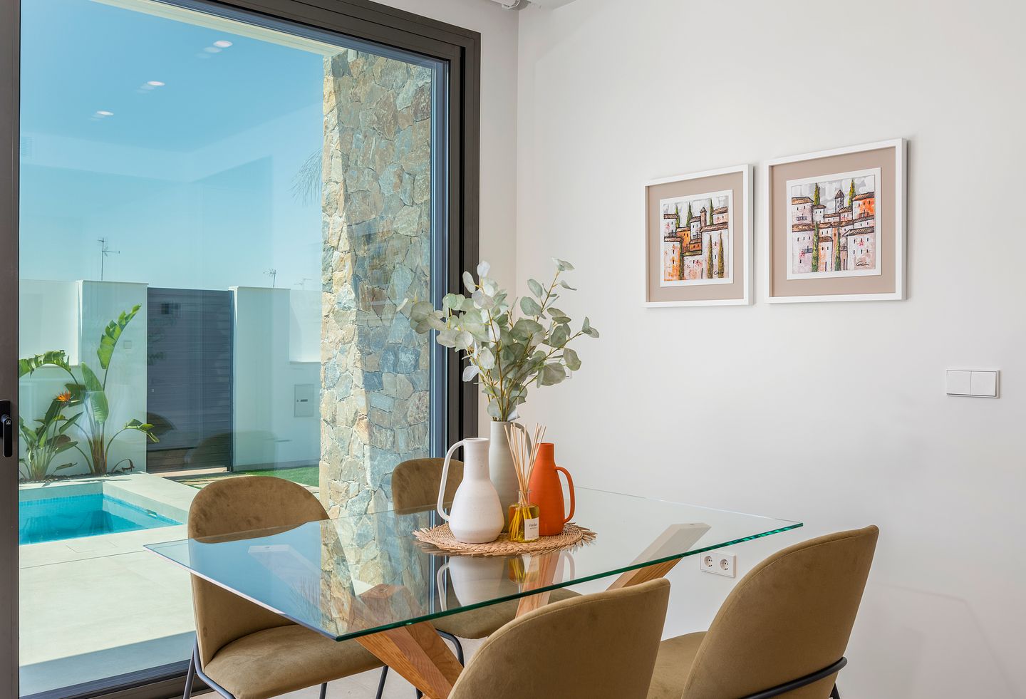 Foto 85 van Calle Isla de Fernando Poo 35