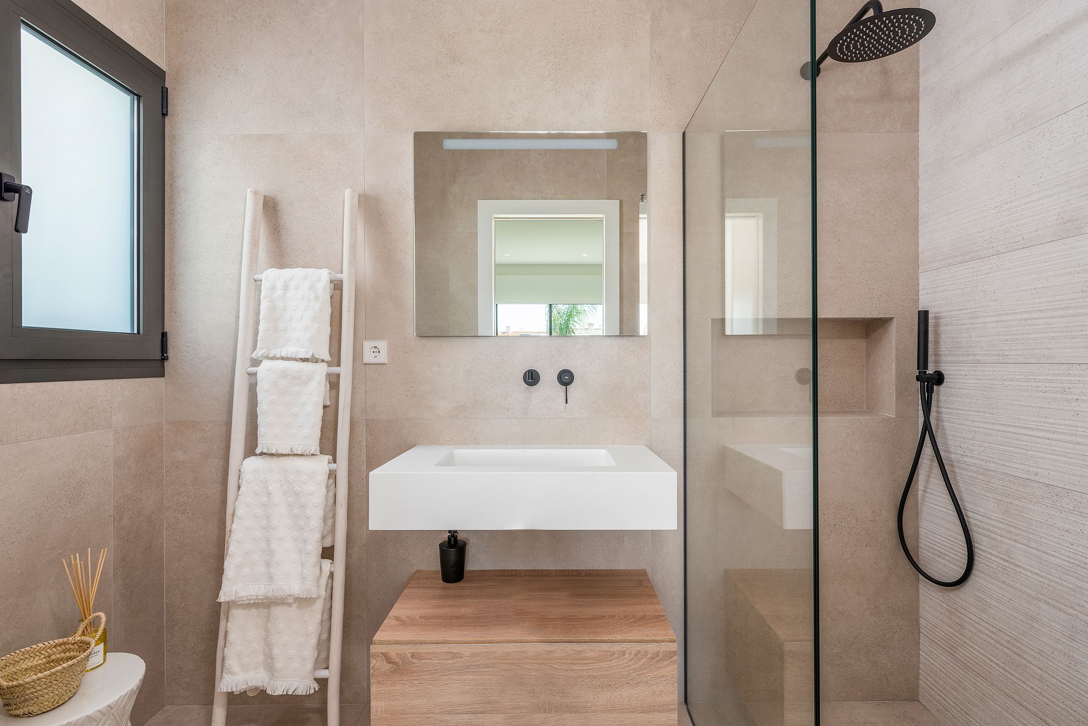 Foto 102 van Calle Isla de Fernando Poo 35