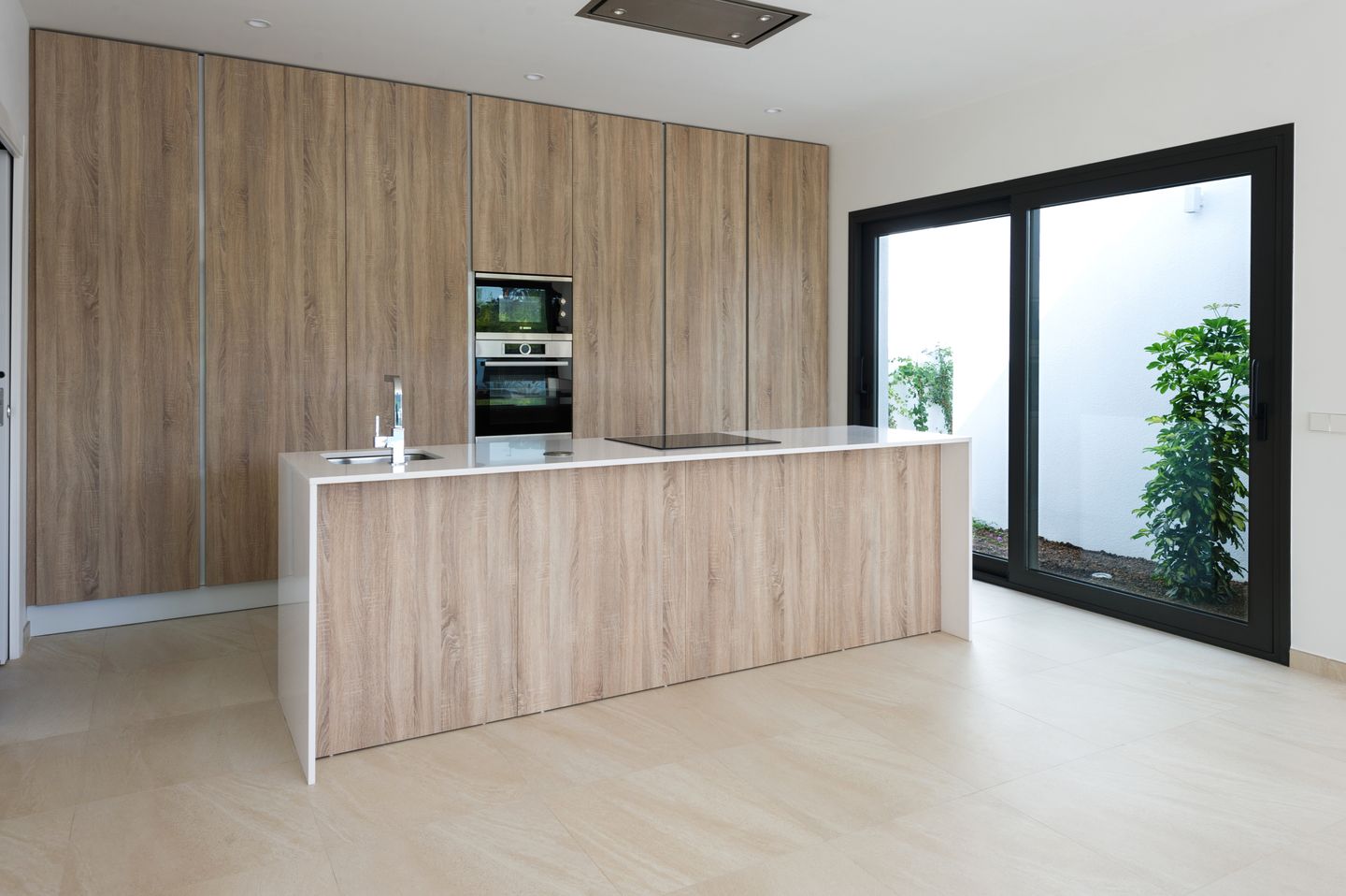 Foto 124 van Calle Isla de Fernando Poo 35