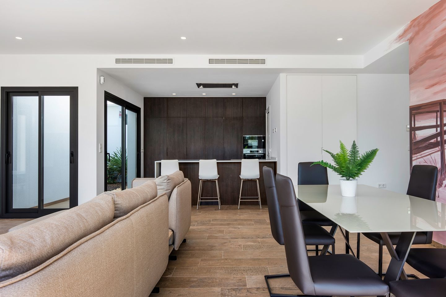 Foto 139 van Calle Isla de Fernando Poo 35