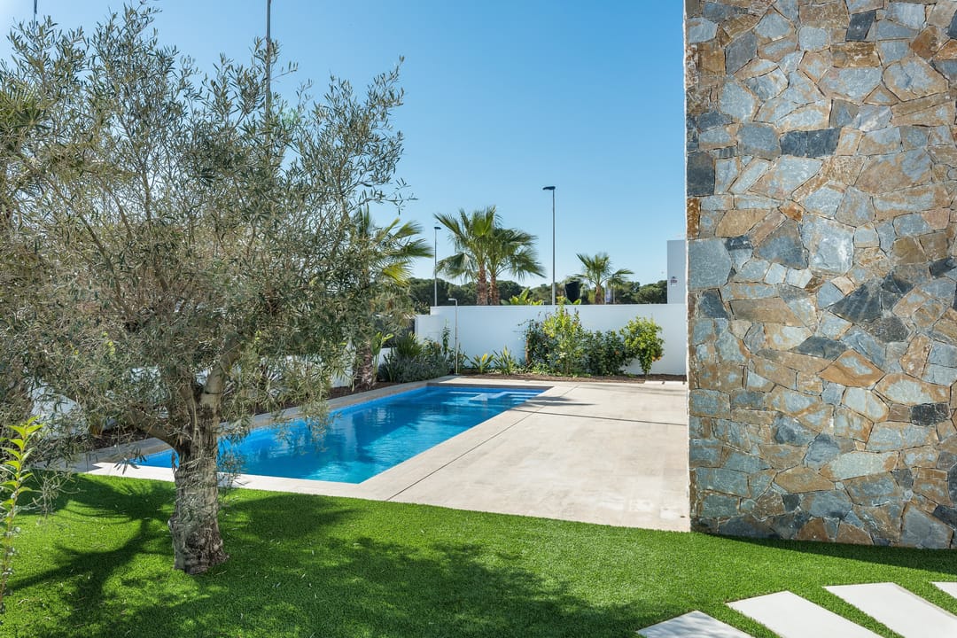 Foto 152 van Calle Isla de Fernando Poo 35