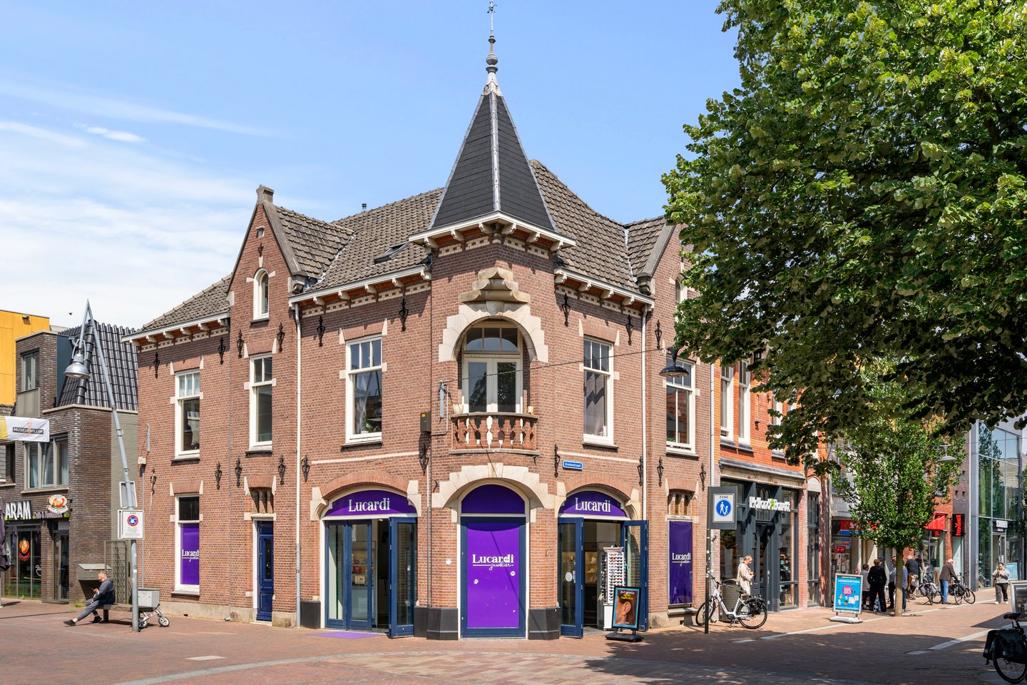 Bekijk foto 1 van Grotestraat 1