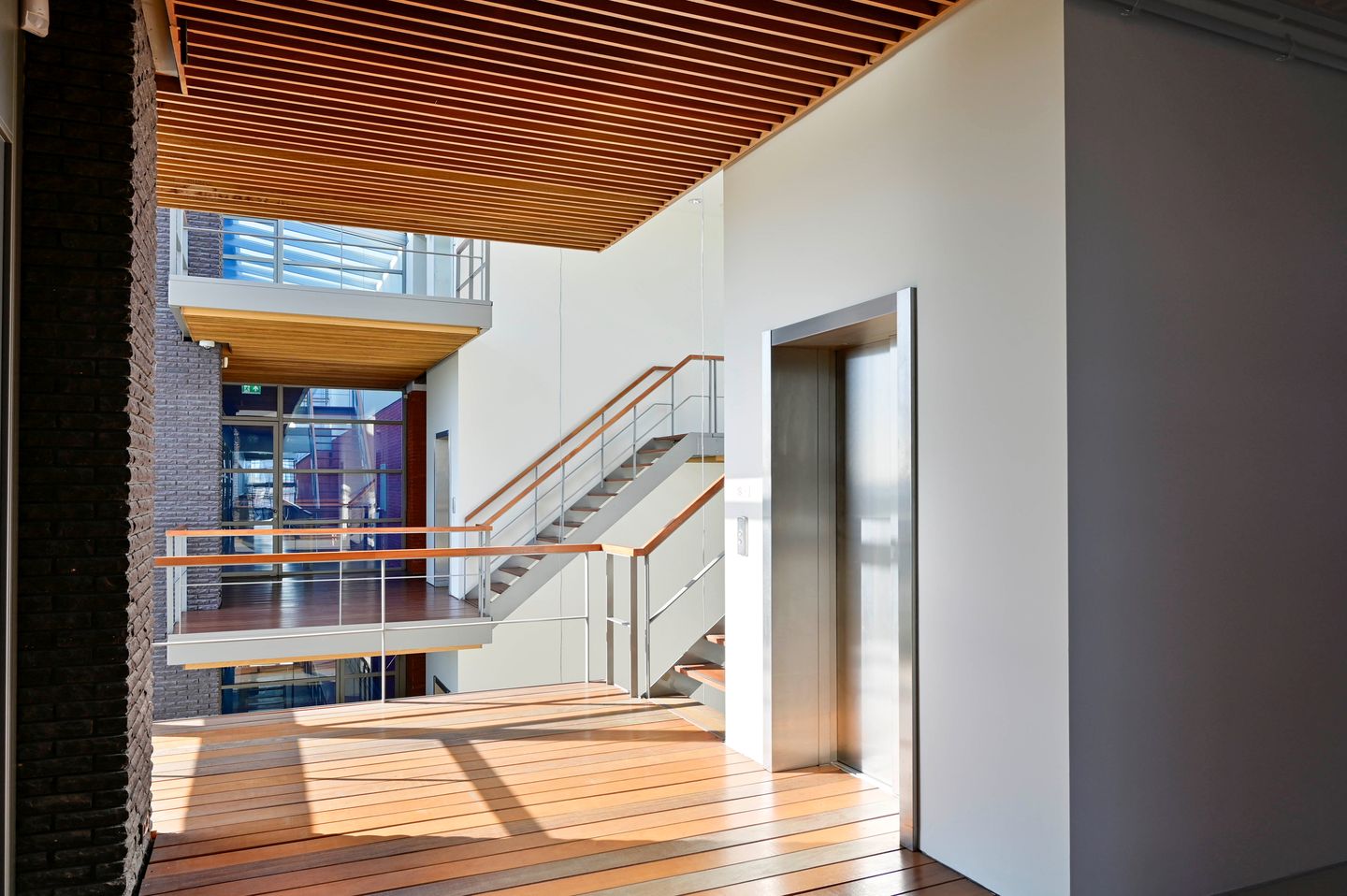 Bekijk foto 5 van Tokyostraat