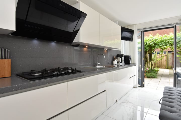 Foto 8 van Jacob Schorerlaan 195