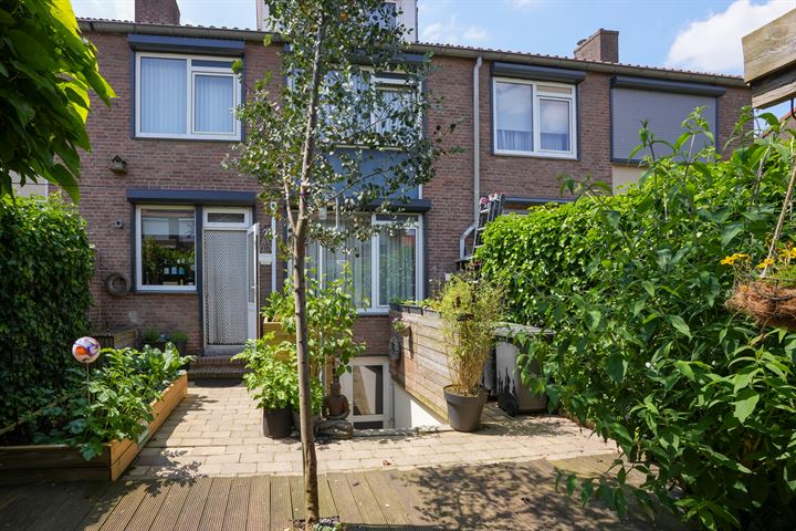 Bekijk foto 30 van Pliniusstraat 19