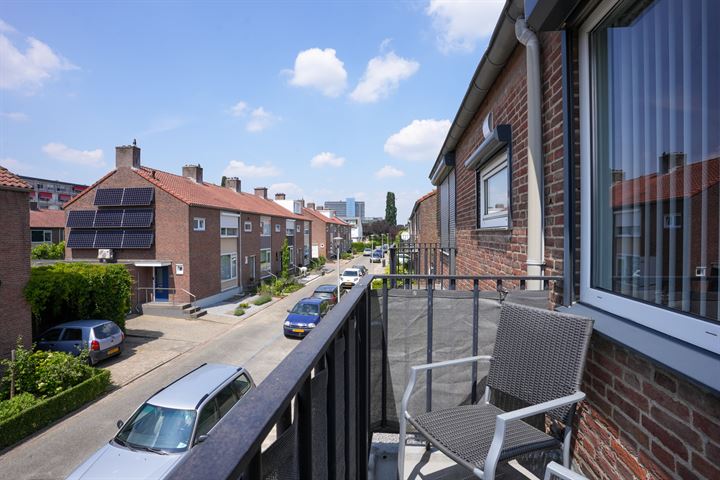 Bekijk foto 42 van Pliniusstraat 19