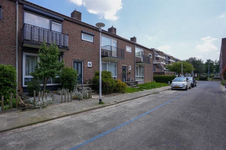 Bekijk foto 49 van Pliniusstraat 19