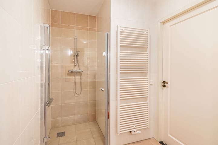 Foto 23 van Alfred Mozerhof 15