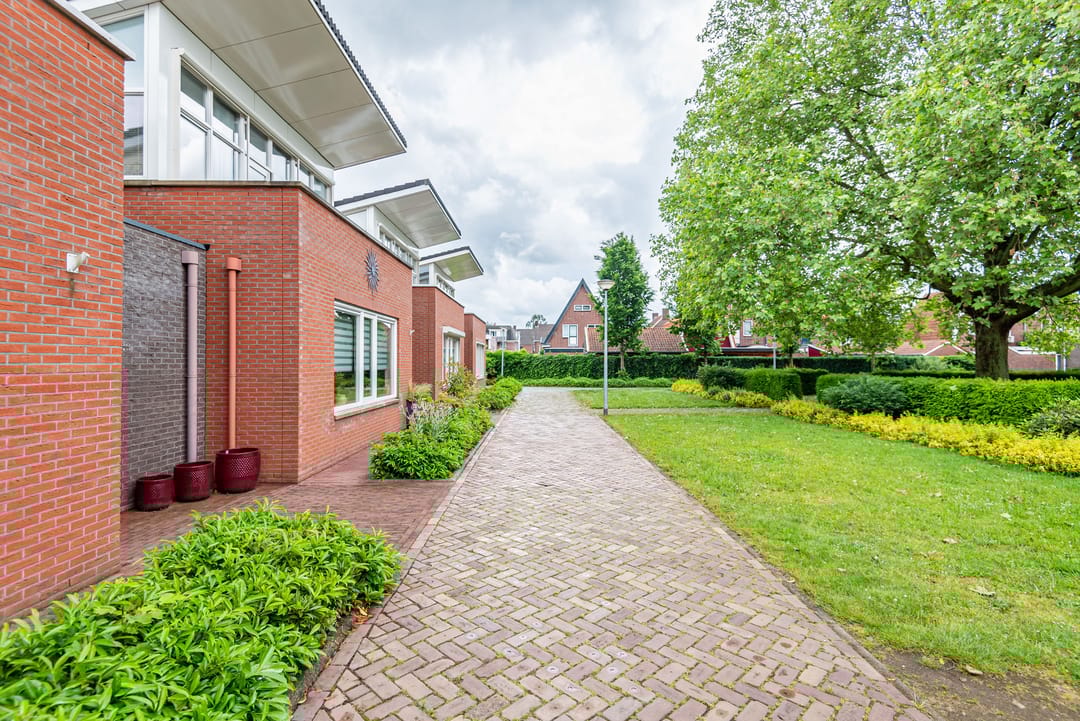 Foto 47 van Alfred Mozerhof 15