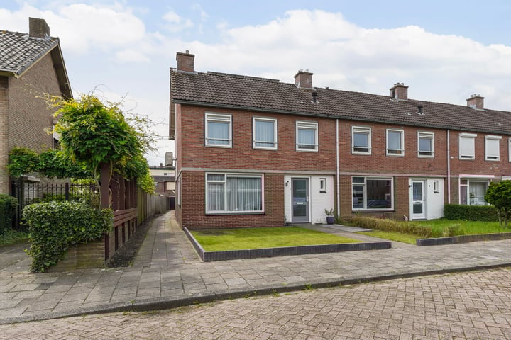 Foto 1 van Langendijkstraat 1