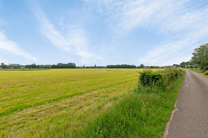 Bekijk foto 30 van Kapelweg 6