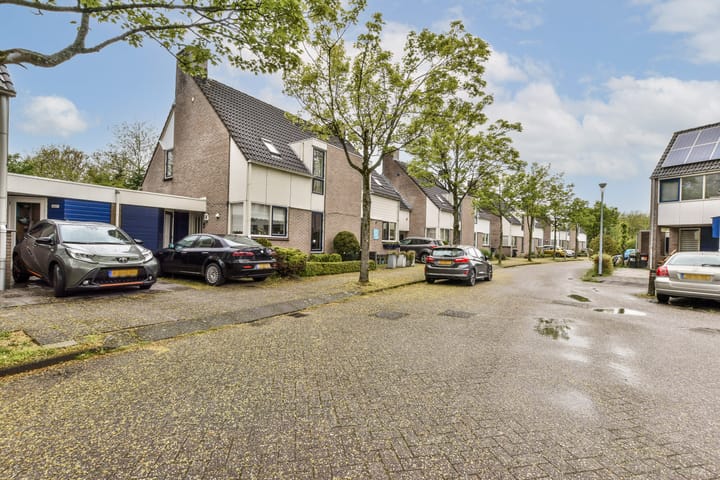 Photo 9 of Steve Bikostraat 15