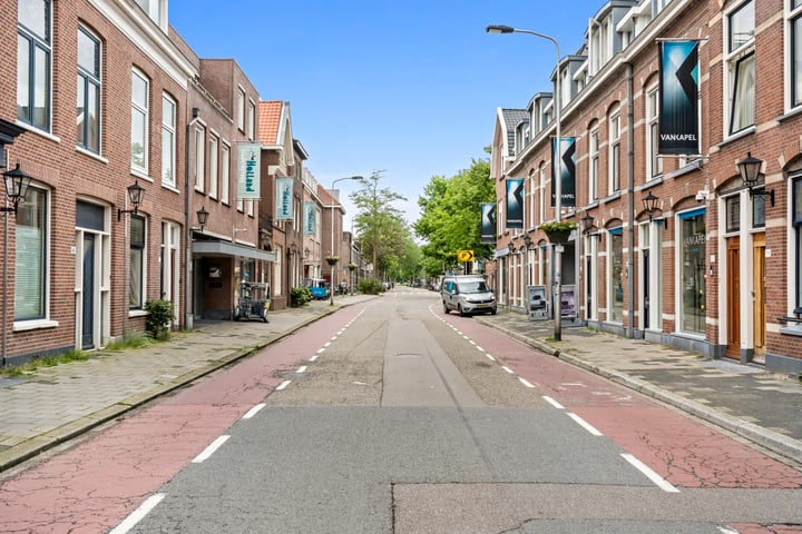 Bekijk foto 32 van Kwekerijstraat 24