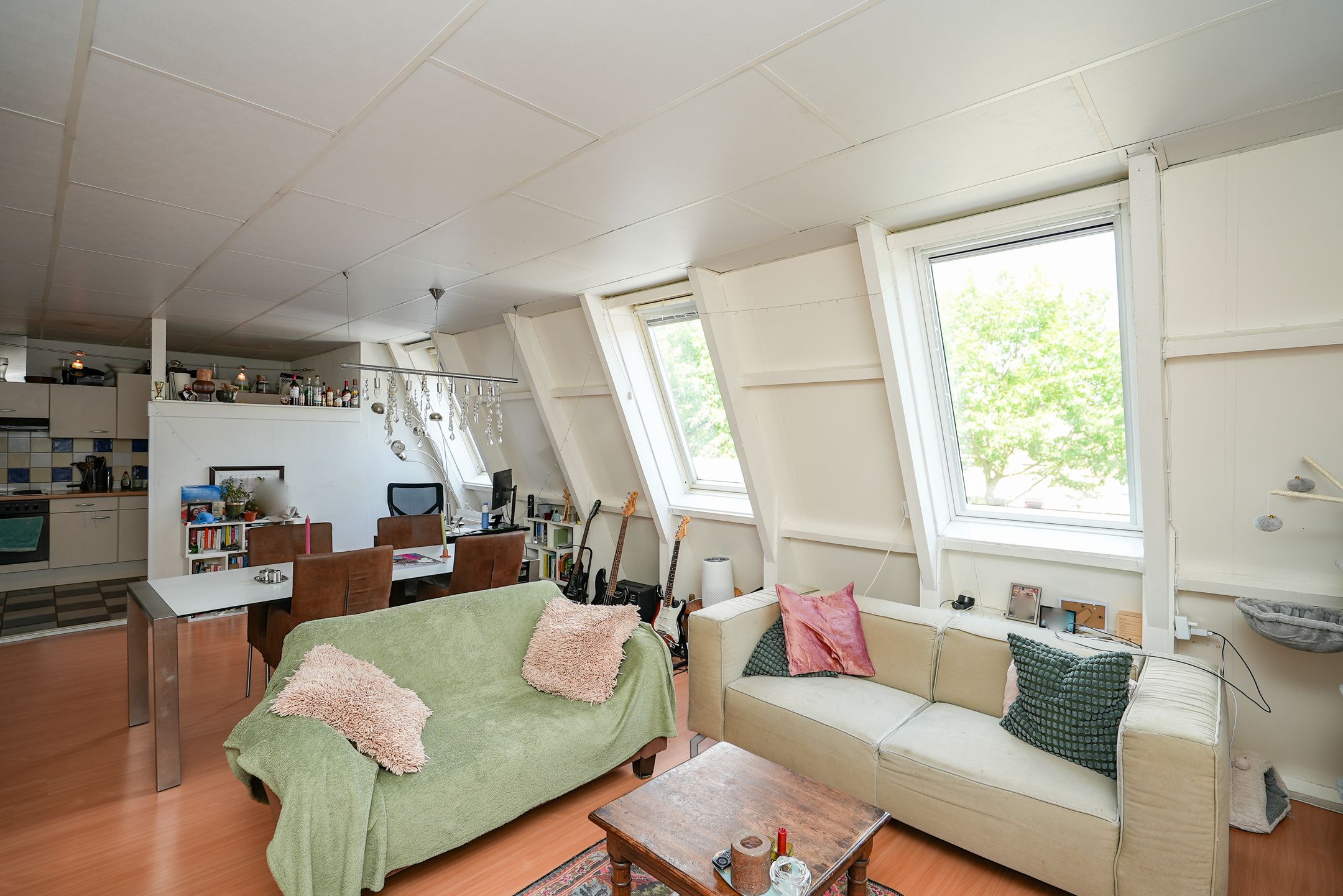 Photo 3 of Biezenstraat 77