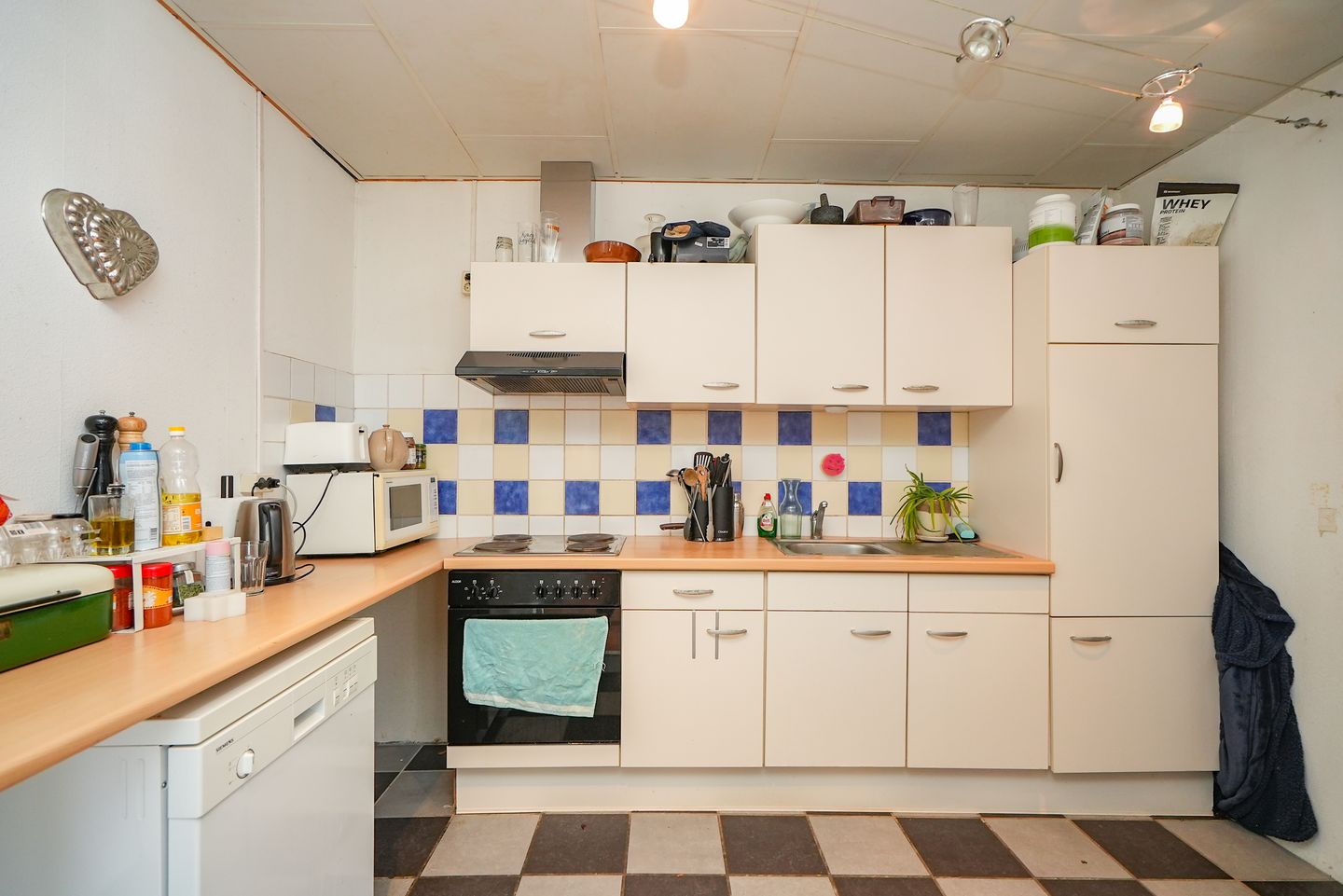 Photo 4 of Biezenstraat 77