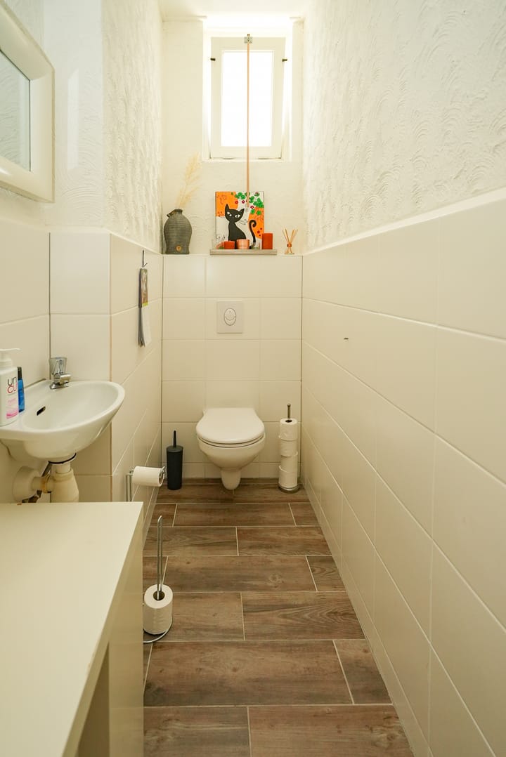 Photo 15 of Biezenstraat 77