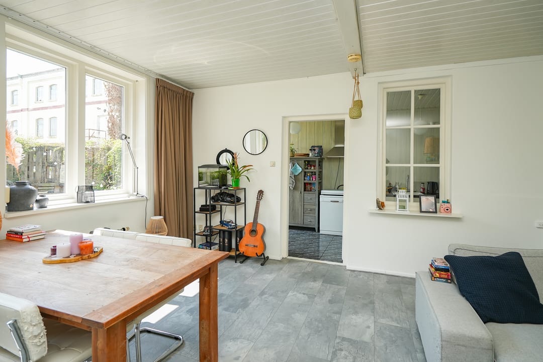 Photo 17 of Biezenstraat 77