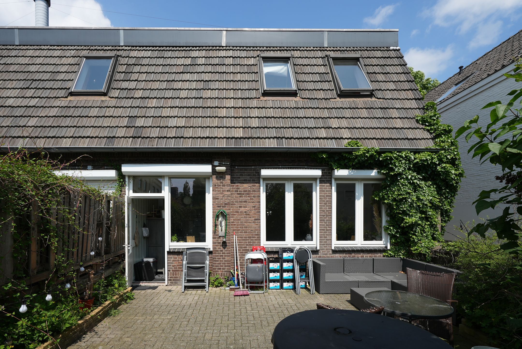 Photo 18 of Biezenstraat 77