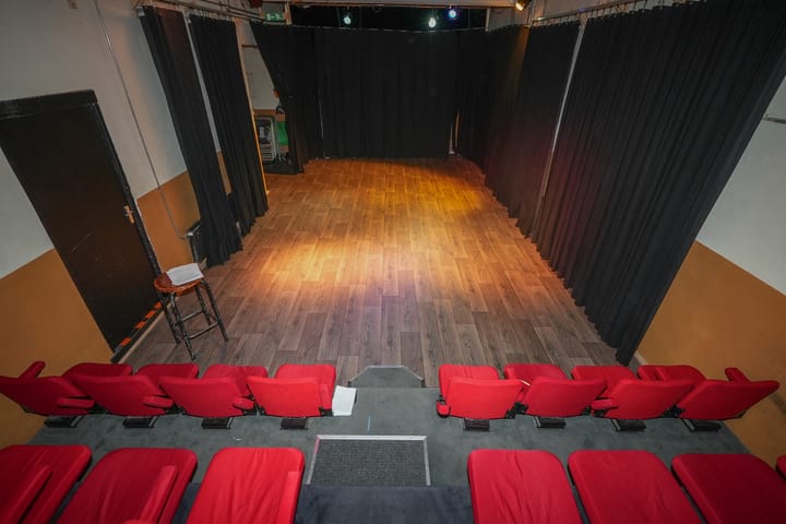 Photo 21 of Biezenstraat 77