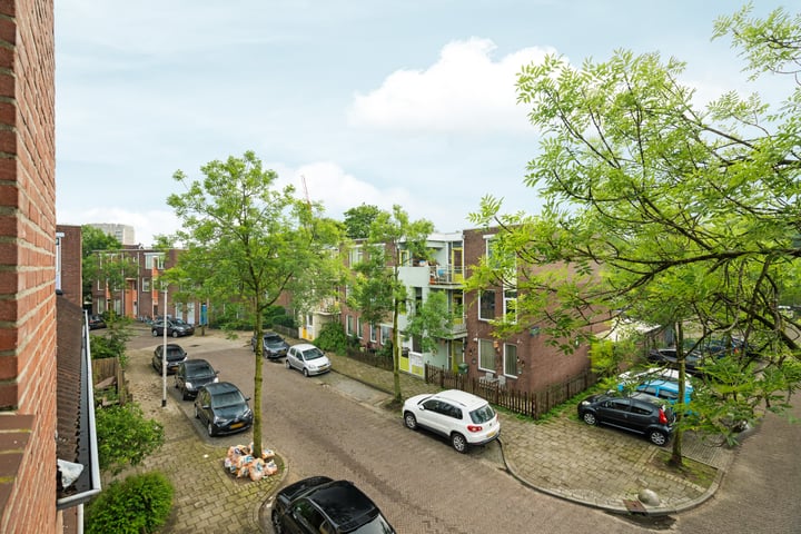 Bekijk foto 34 van Scholeksterstraat 44